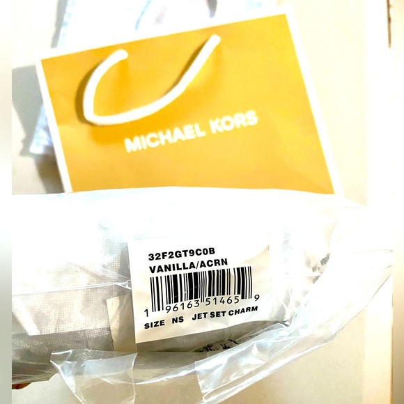 NWT - Michael Kors Jet Set Charm Small Logo Crossbody Bag - Picture 3 of 8